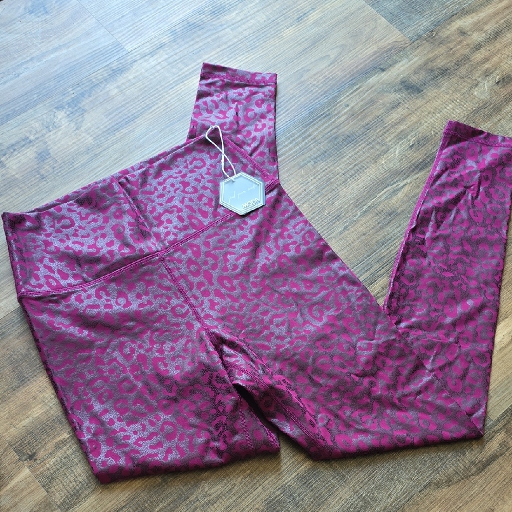 Modiv High Rise Shimmer Leopard Print Legging Size MED.